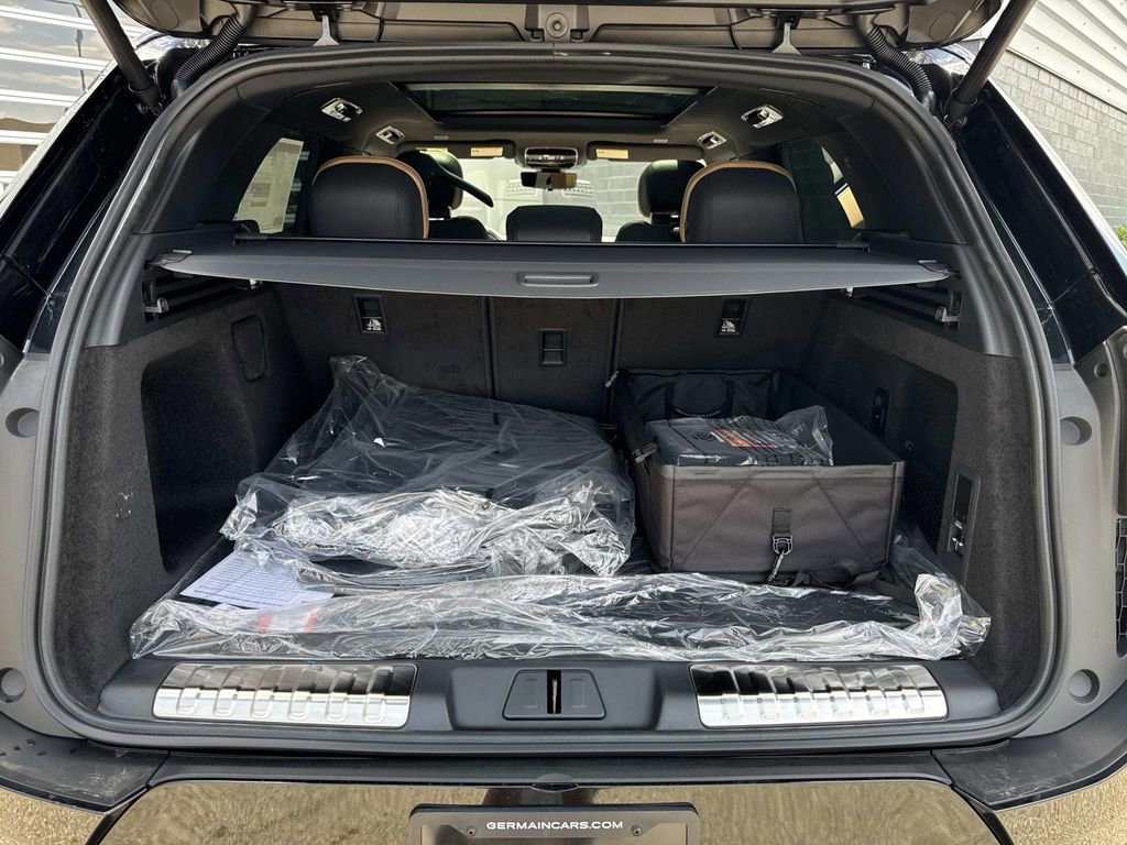 New 2026 Land Rover Range Rover Sport Dynamic SE AWD/4WD image 6