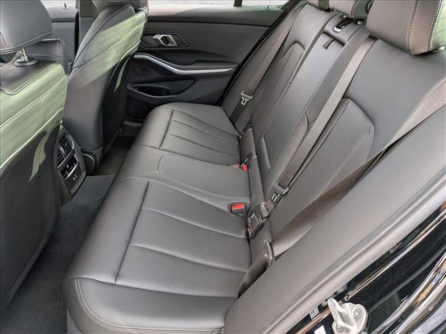 Used 2025 BMW 330i Sedan w/ Premium Package image 20