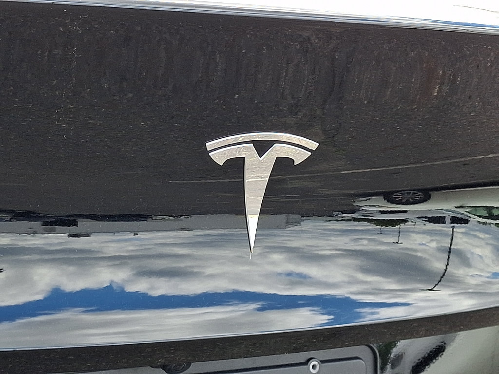 Used 2023 Tesla Model Y Long Range AWD/4WD image 31