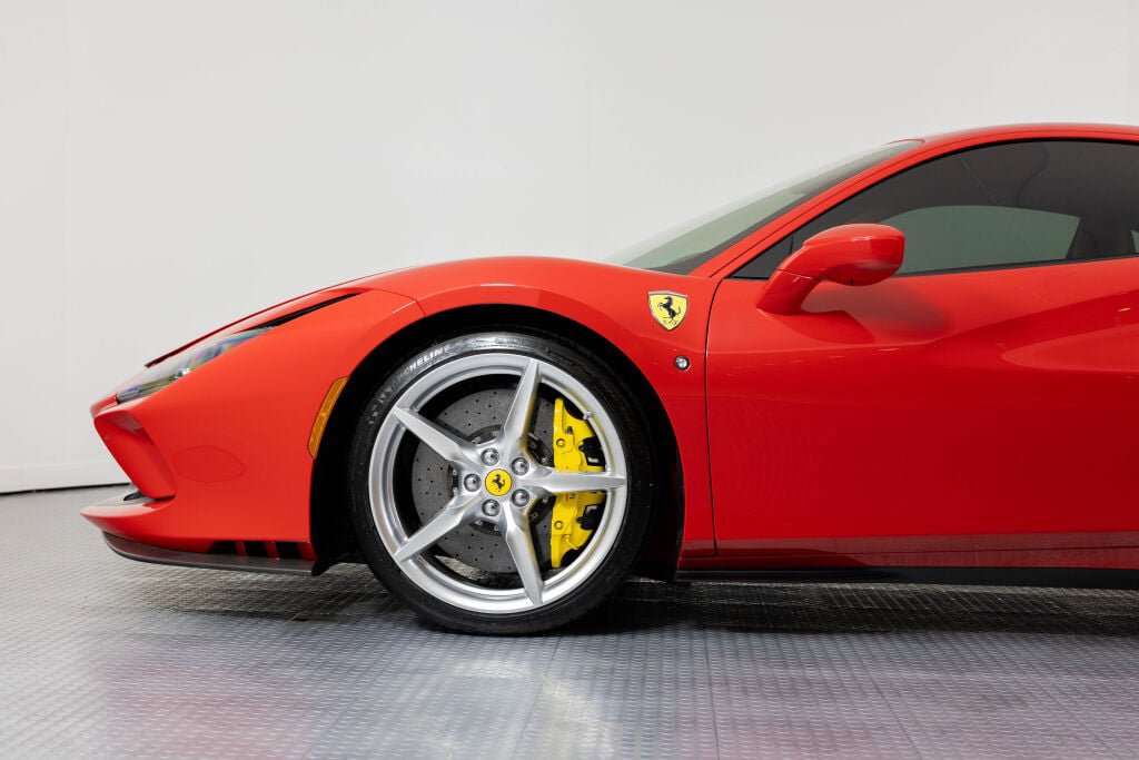 Certified 2021 Ferrari F8 Tributo RWD image 27