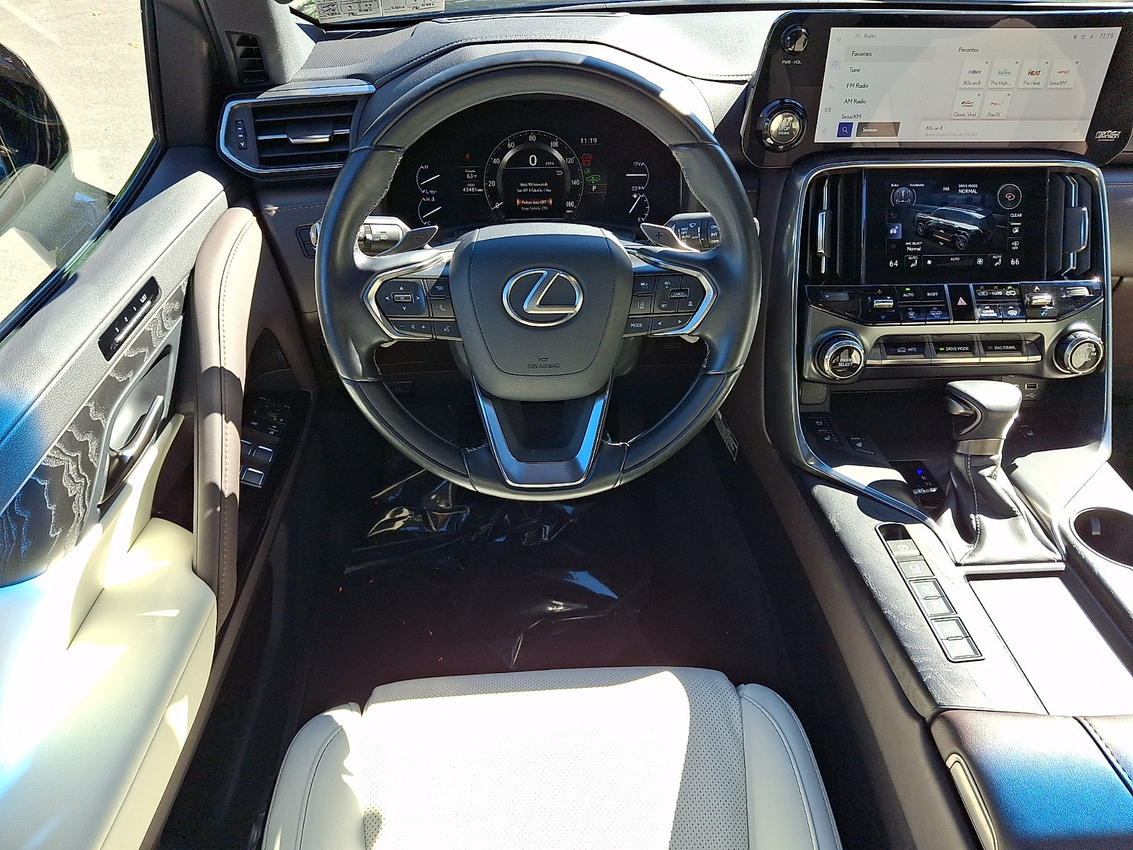 Certified 2023 Lexus LX 600 4WD w/ Appearance Package image 12