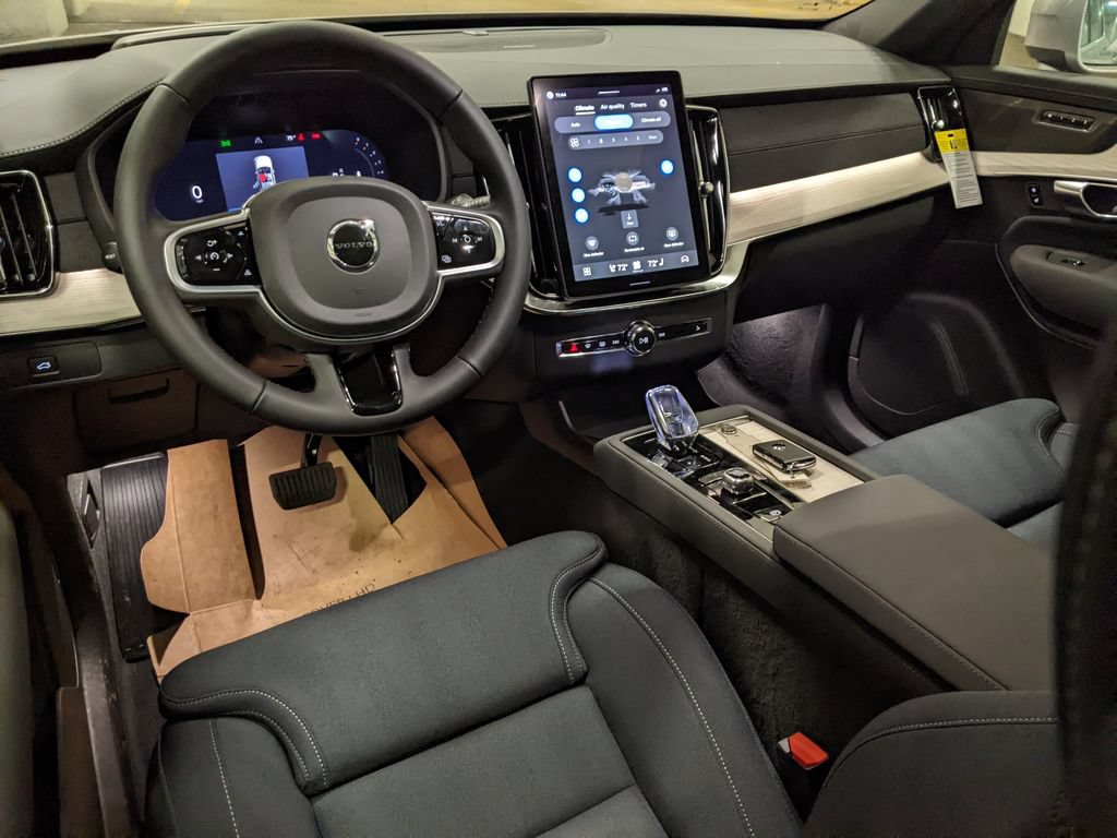 New 2026 Volvo XC90 B6 Ultra w/ Protection Package Premier AWD/4WD image 12