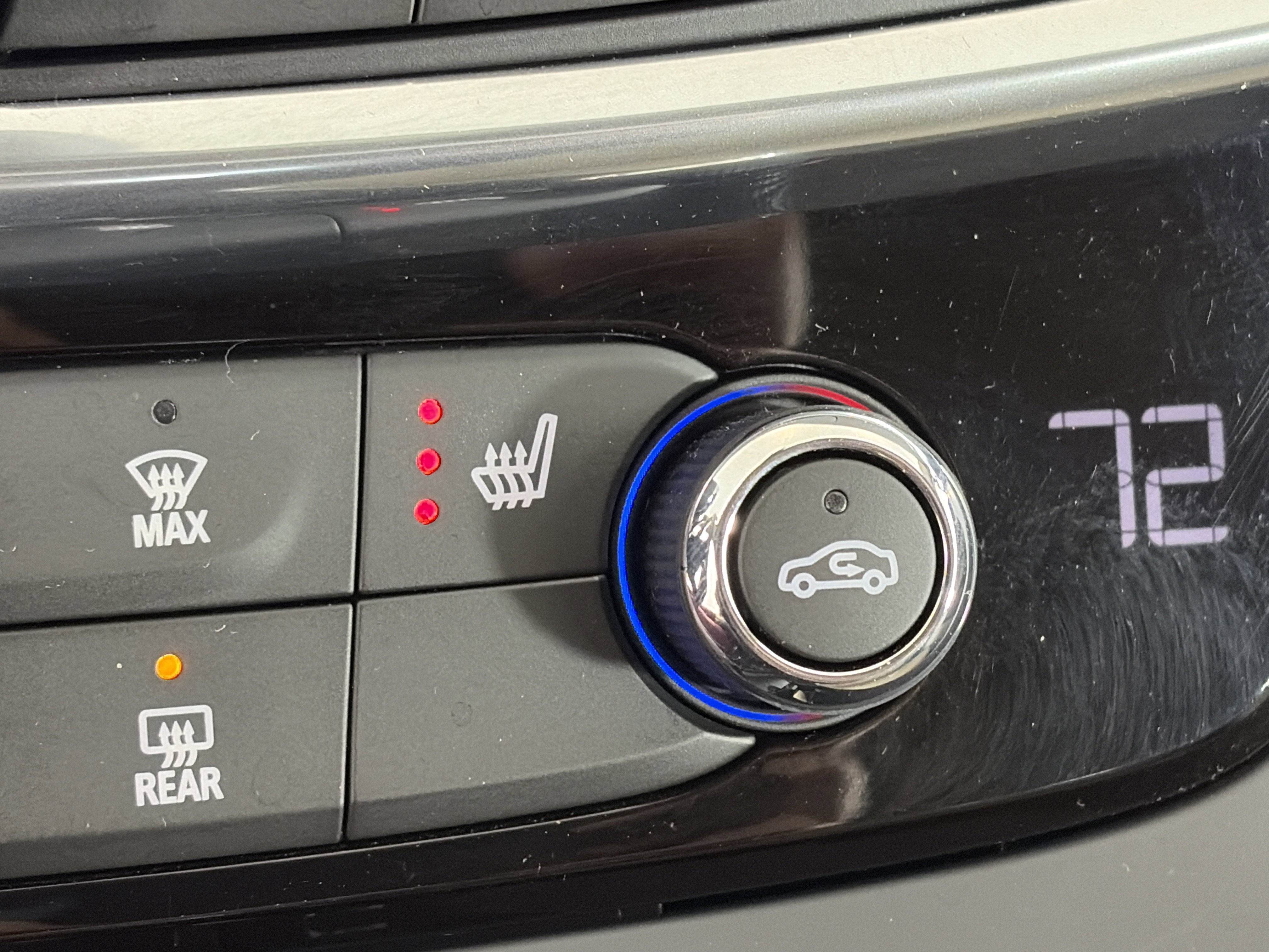 Used 2017 Buick LaCrosse Essence w/ Sun and Shade Package image 25