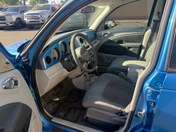 Used 2009 Chrysler PT Cruiser FWD image 13
