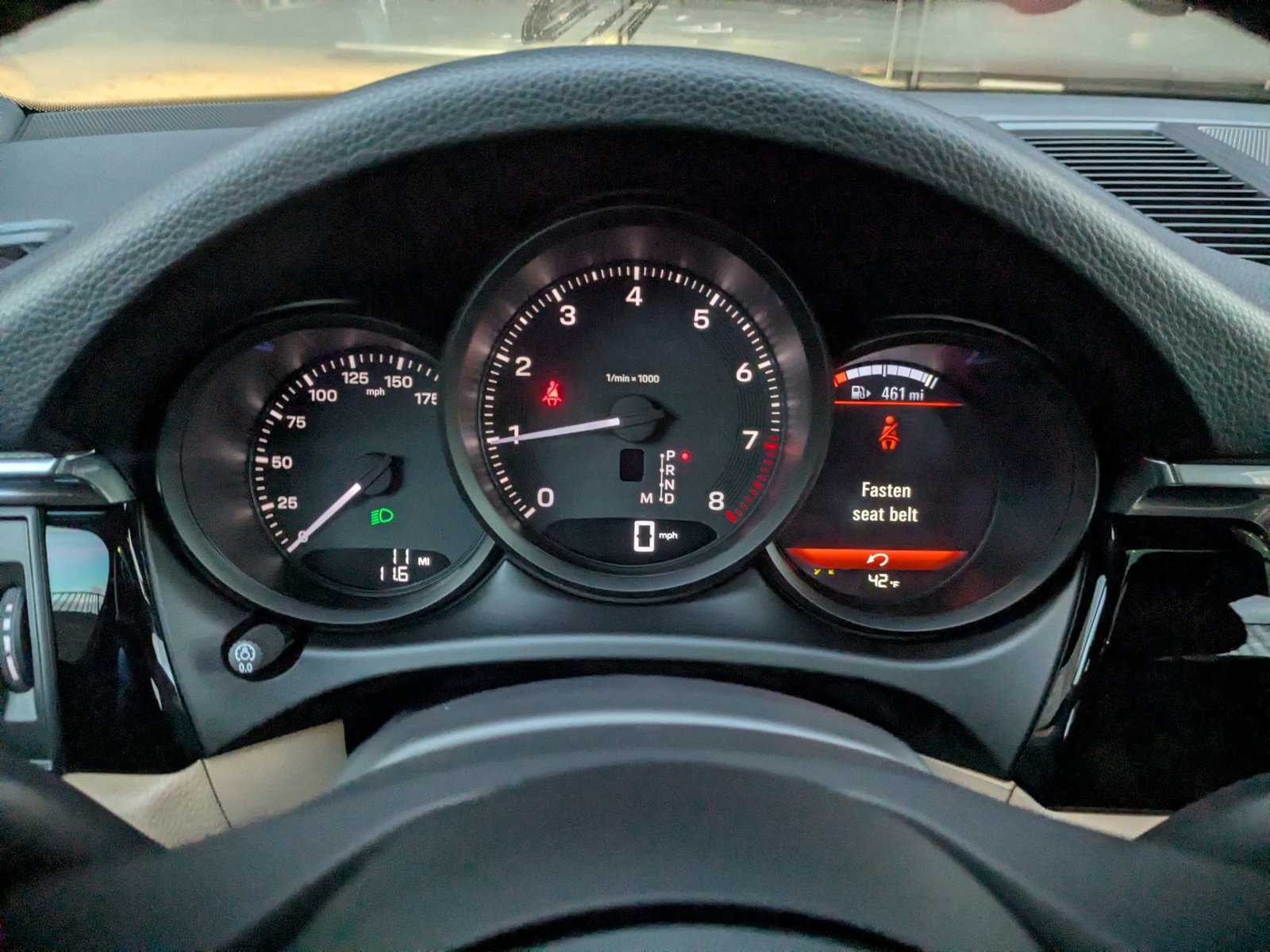 Certified 2026 Porsche Macan AWD/4WD image 16