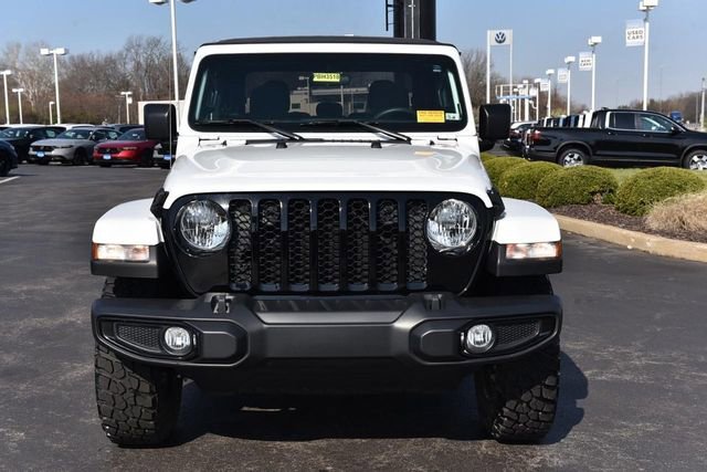 Used 2022 Jeep Gladiator Sport image 4