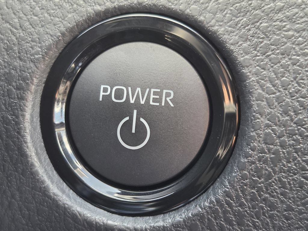 Used 2026 Toyota Camry SE FWD image 21