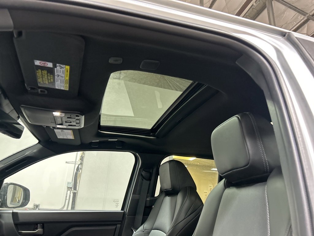 Used 2024 Toyota Tacoma TRD Off-Road image 8