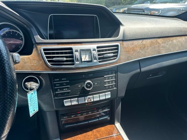 Used 2016 Mercedes-Benz E 350 4MATIC Sedan w/ Premium Package image 14