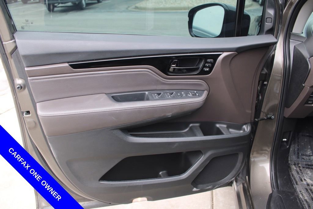 Used 2023 Honda Odyssey Elite image 18