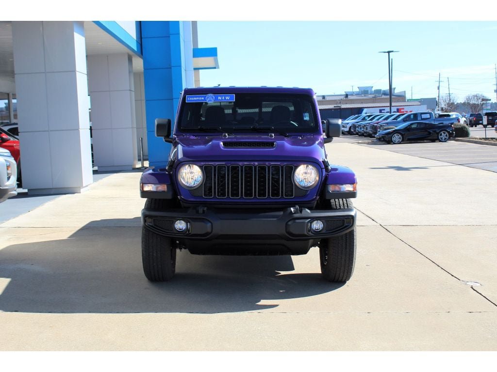 New 2026 Jeep Gladiator Sport AWD/4WD image 3