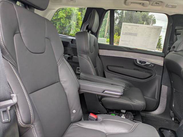 New 2026 Volvo XC90 T8 Ultra w/ Lounge Package AWD/4WD image 13