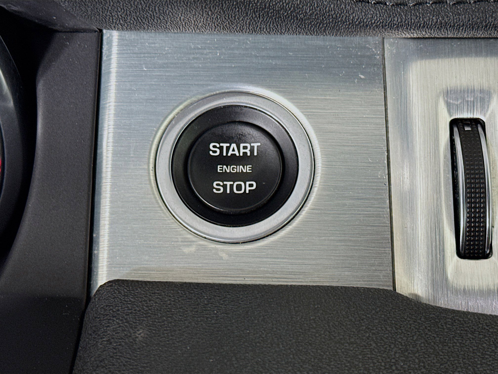 Used 2017 Land Rover Range Rover Evoque SE image 20