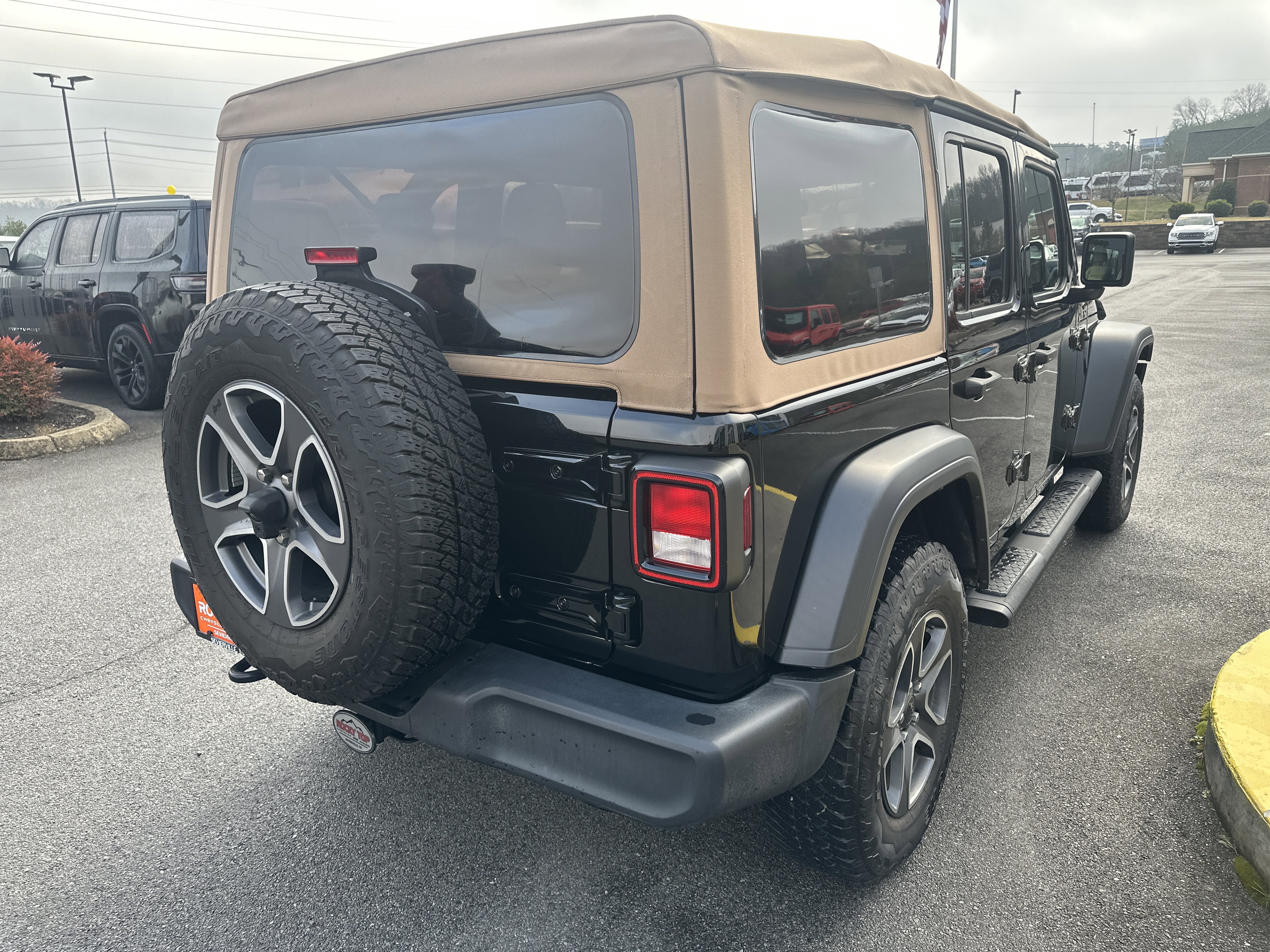 Used 2020 Jeep Wrangler Unlimited Sport image 8
