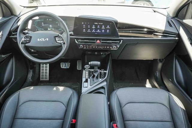 New 2026 Kia Niro SX Touring FWD image 5