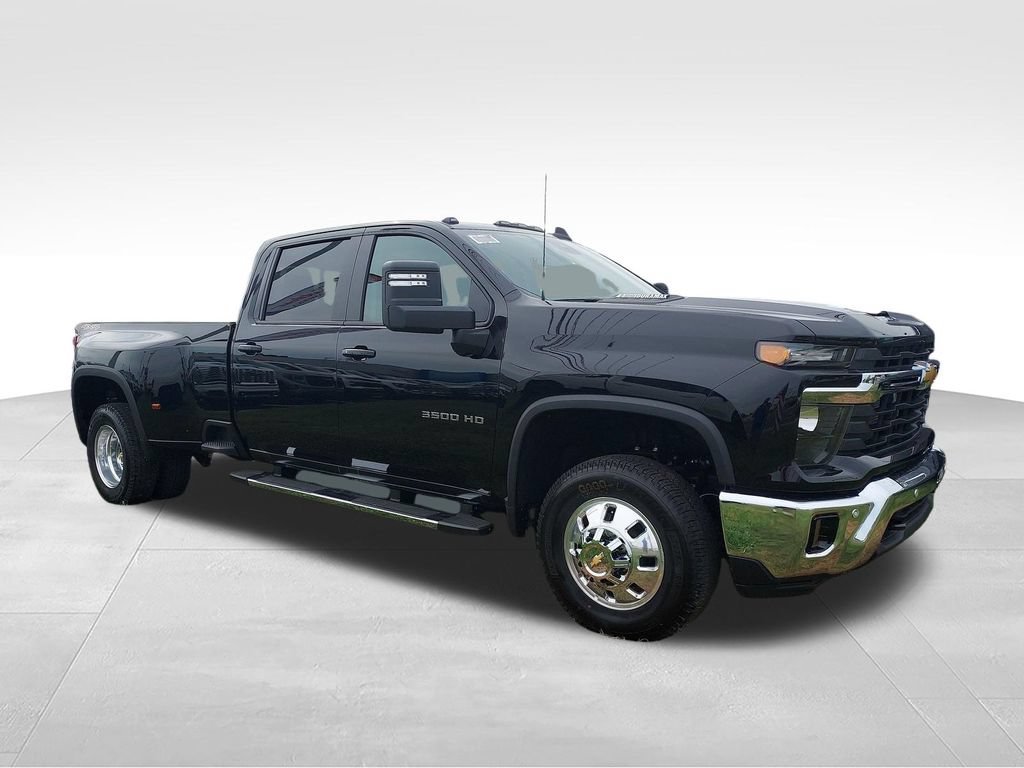 New 2026 Chevrolet Silverado 3500 LT w/ All Star Edition AWD/4WD image 7