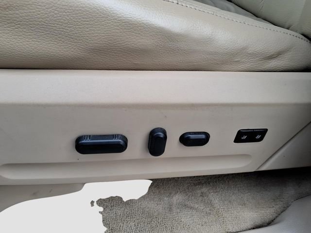 Used 2010 Ford Expedition 4WD image 16