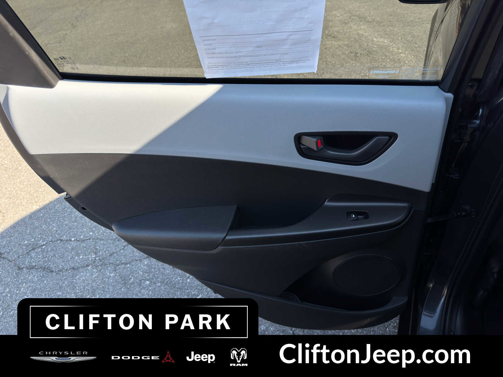 Used 2020 Hyundai Kona SEL Plus image 12