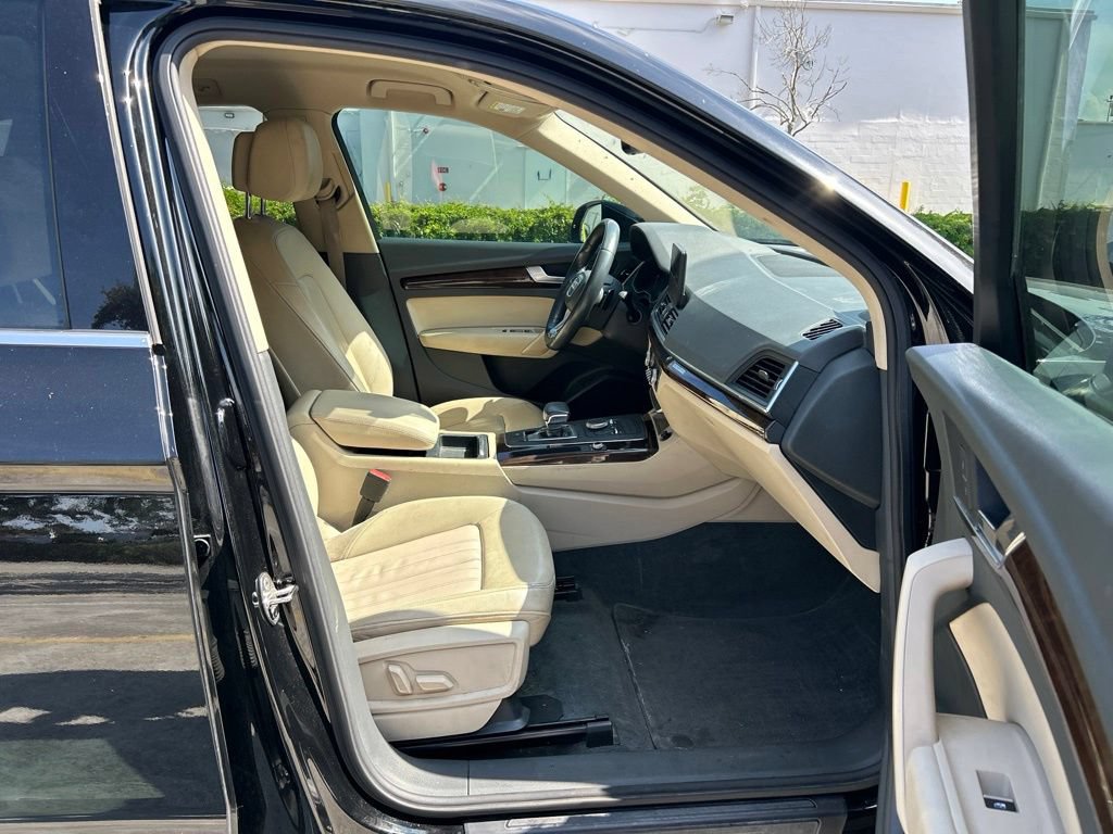 Used 2019 Audi Q5 2.0T Premium AWD/4WD image 37