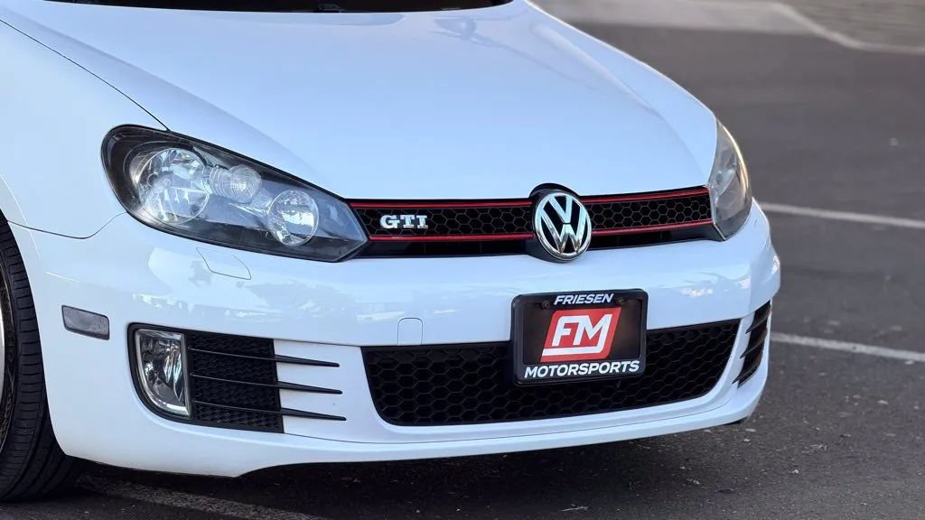 Used 2011 Volkswagen GTI 4-Door FWD image 10