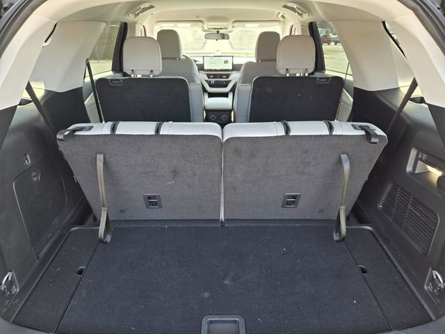 Certified 2025 Ford Explorer Active w/ Active Comfort Package image 16