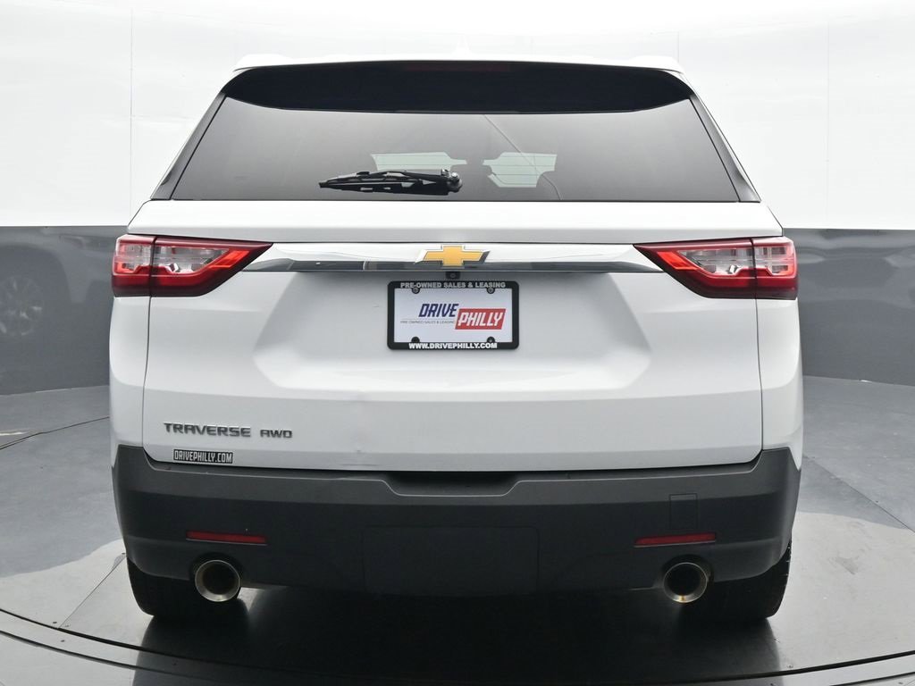 Used 2021 Chevrolet Traverse LS image 5
