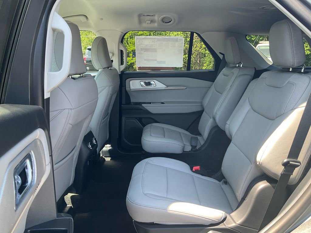 New 2026 Ford Explorer Active w/ Active Comfort Package RWD image 14
