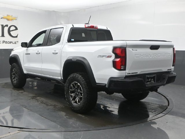 New 2026 Chevrolet Colorado ZR2 w/ Technology Package AWD/4WD image 14