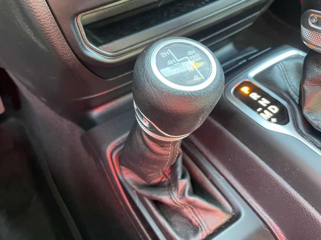 Used 2023 Jeep Wrangler Unlimited w/ Cold Weather Group AWD/4WD image 34