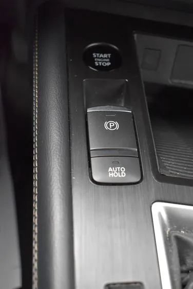 Used 2025 Nissan Kicks SV AWD/4WD image 33