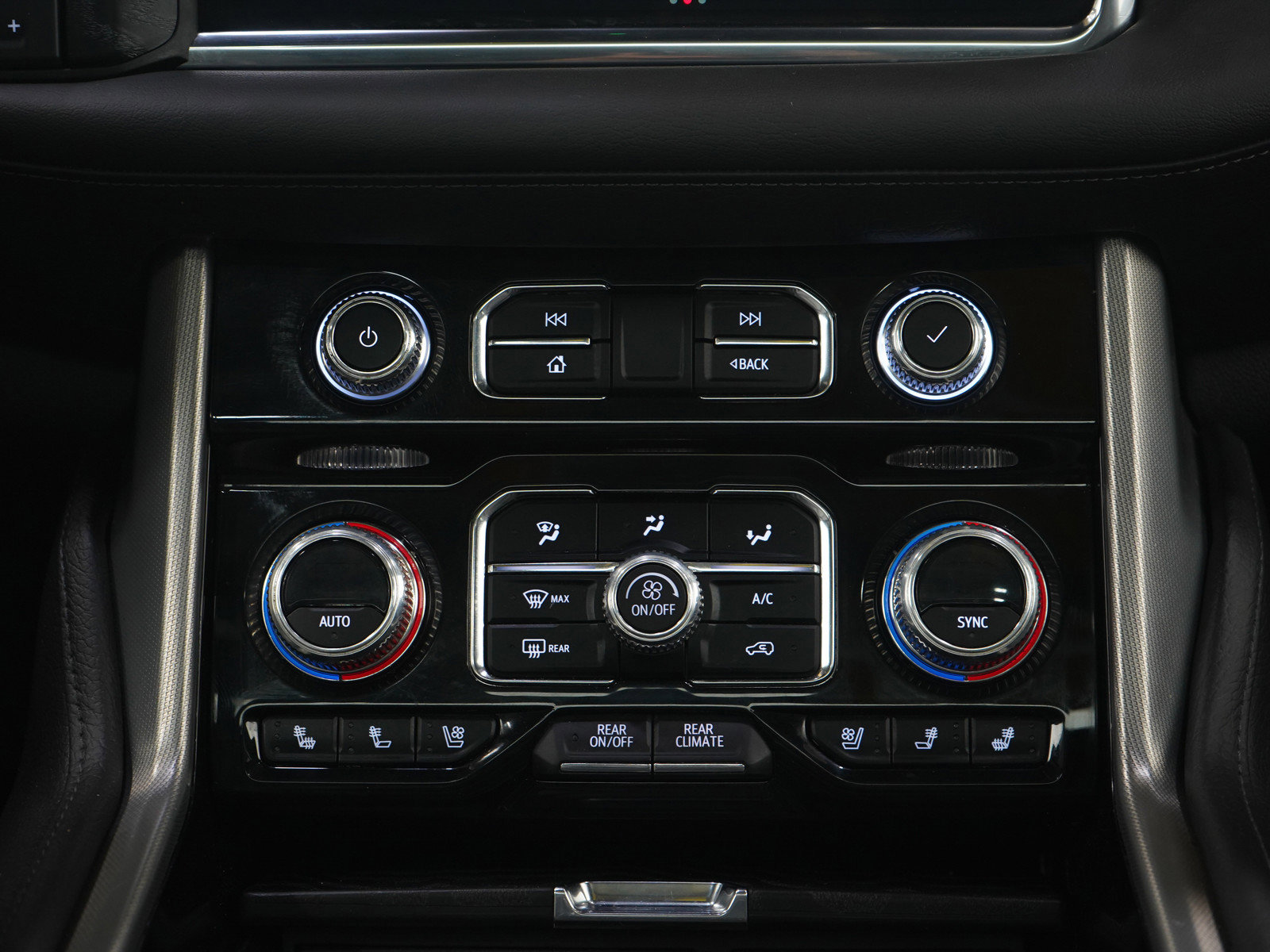 Used 2023 GMC Yukon XL Denali w/ Max Trailering Package image 18