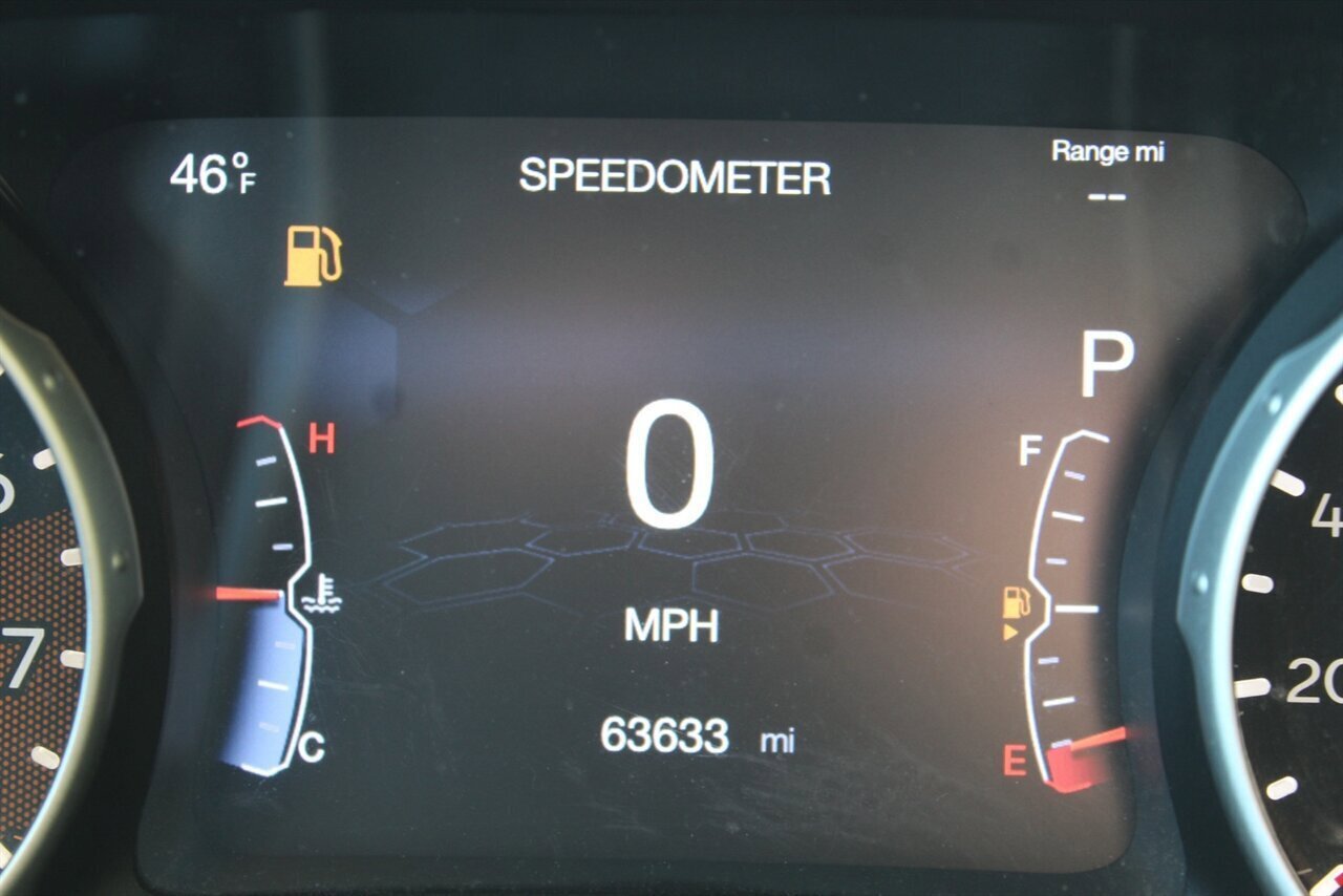 Used 2018 Jeep Compass Limited AWD/4WD image 5