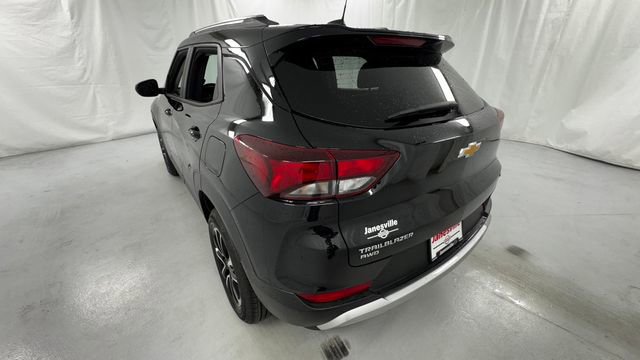 Used 2025 Chevrolet TrailBlazer LT AWD/4WD image 5