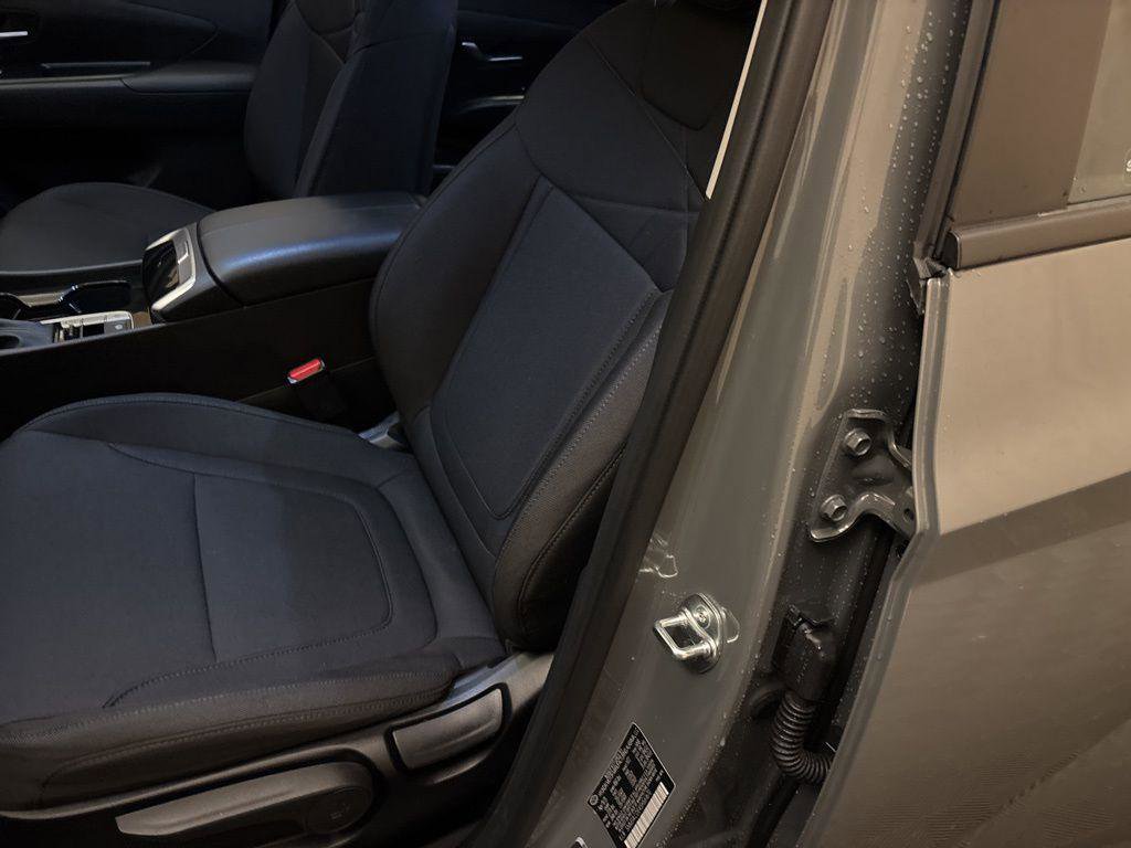 New 2025 Hyundai Tucson SE image 11