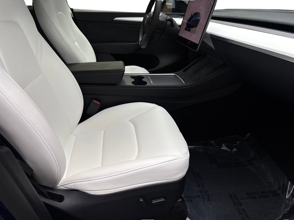Used 2024 Tesla Model Y Long Range image 44