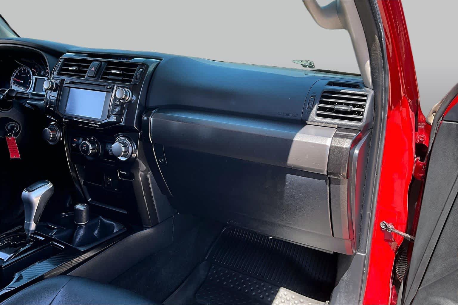 Used 2018 Toyota 4Runner TRD Off-Road Premium w/ Wilderness Package AWD/4WD image 18