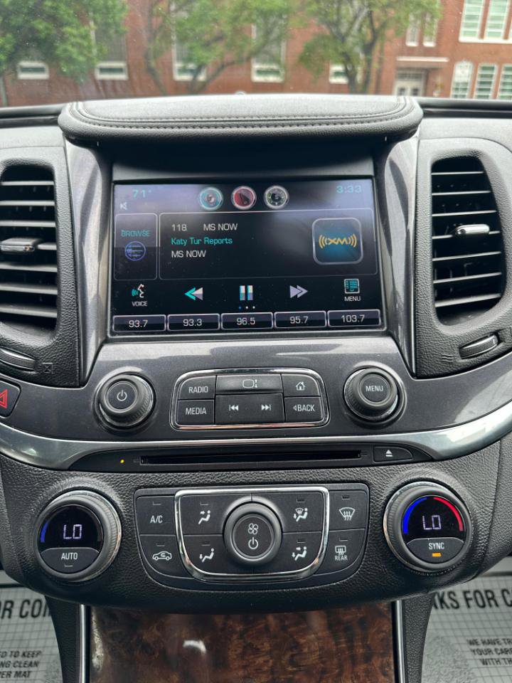 Used 2015 Chevrolet Impala LT w/ Convenience Package FWD image 31
