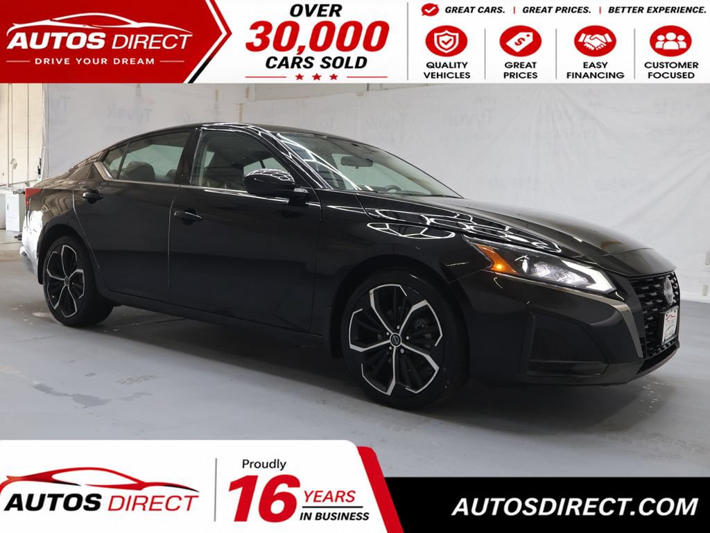 Used 2024 Nissan Altima 2.5 SR w/ SR Premium Package AWD/4WD image 1