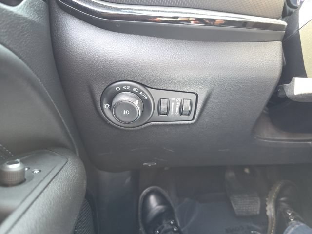Used 2025 Jeep Compass Limited w/ Driver Assist Group I AWD/4WD image 19