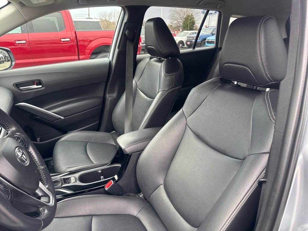 Used 2023 Toyota Corolla Cross XLE FWD image 15