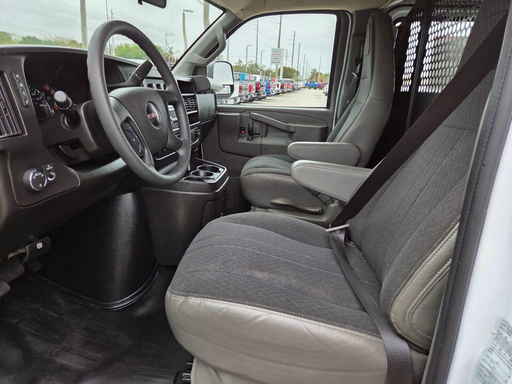 Used 2024 GMC Savana 2500 w/ Driver Convenience Package image 20