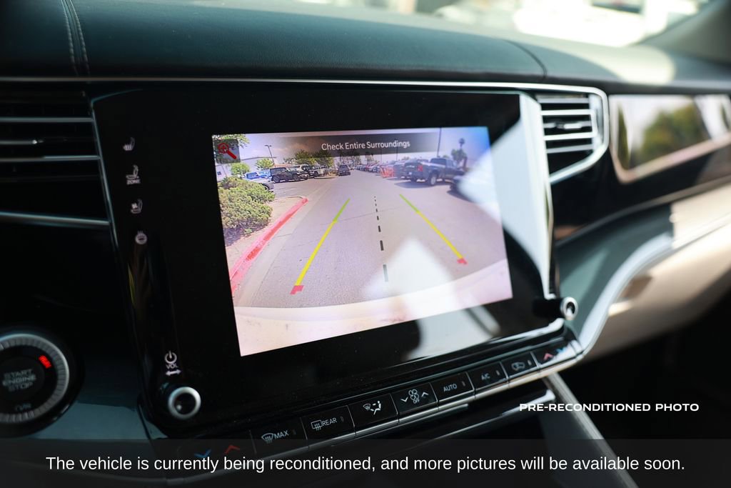 Used 2023 Jeep Wagoneer L 4WD w/ Rear Seat Video Group 1 image 17