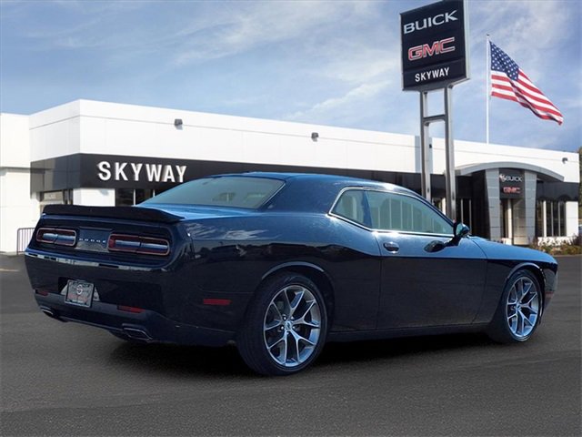 Used 2022 Dodge Challenger GT image 5