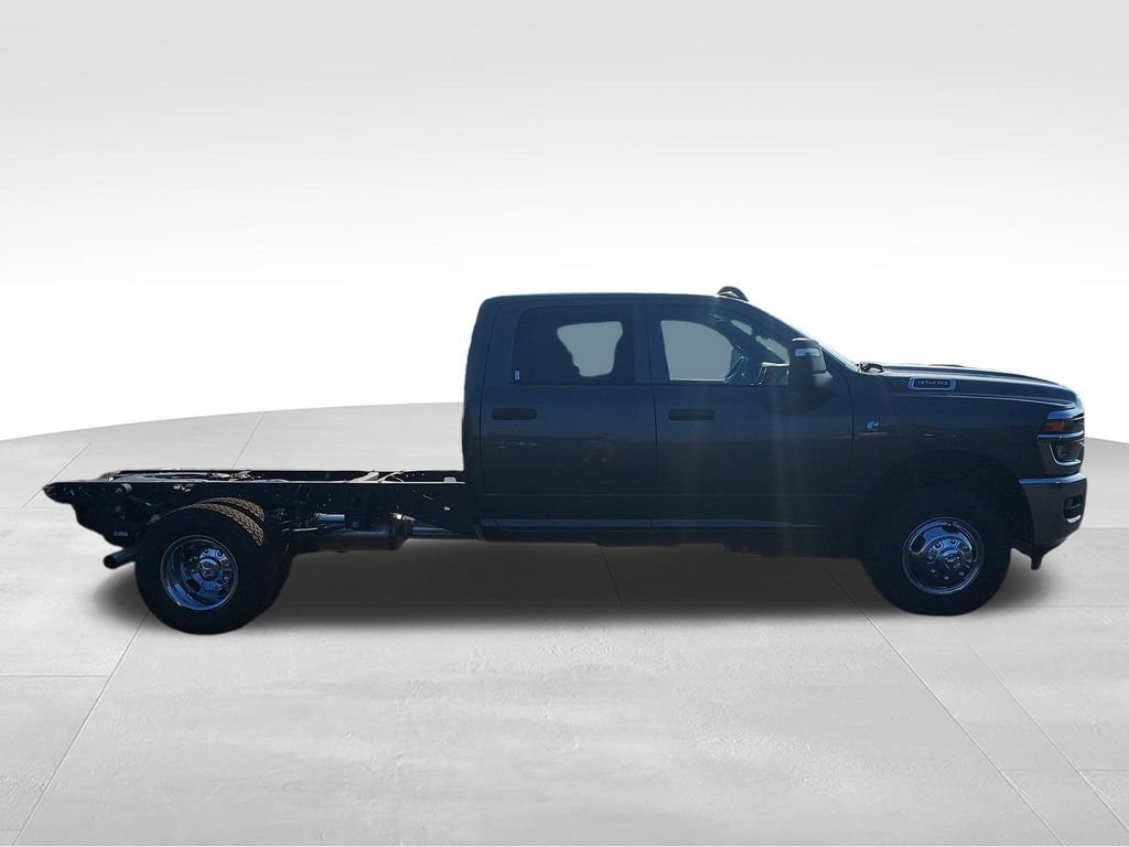 New 2026 RAM 3500 Tradesman w/ Chrome Appearance Group A AWD/4WD image 6