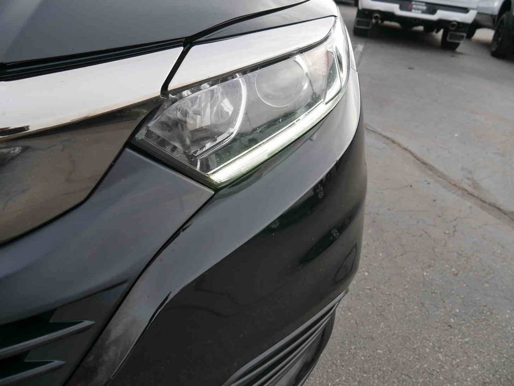 Used 2022 Honda HR-V LX image 23