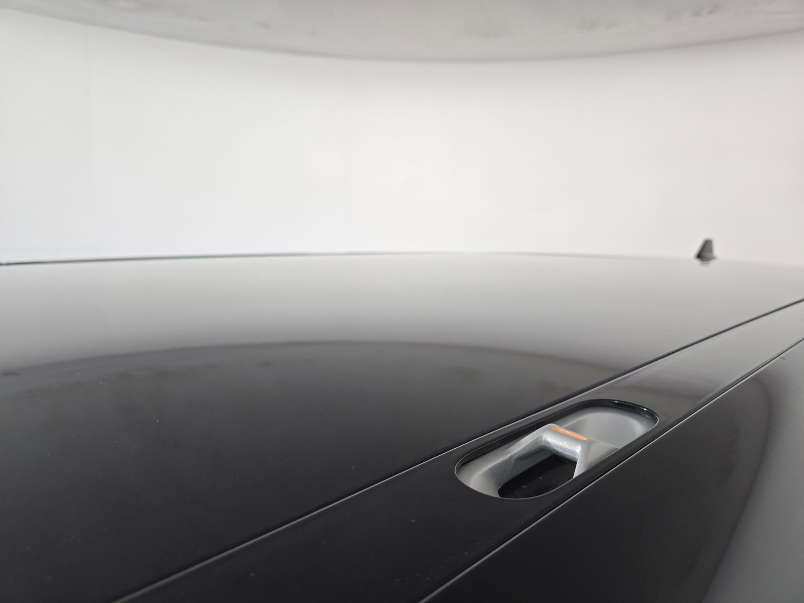 Used 2023 Rivian R1S Adventure AWD/4WD image 13