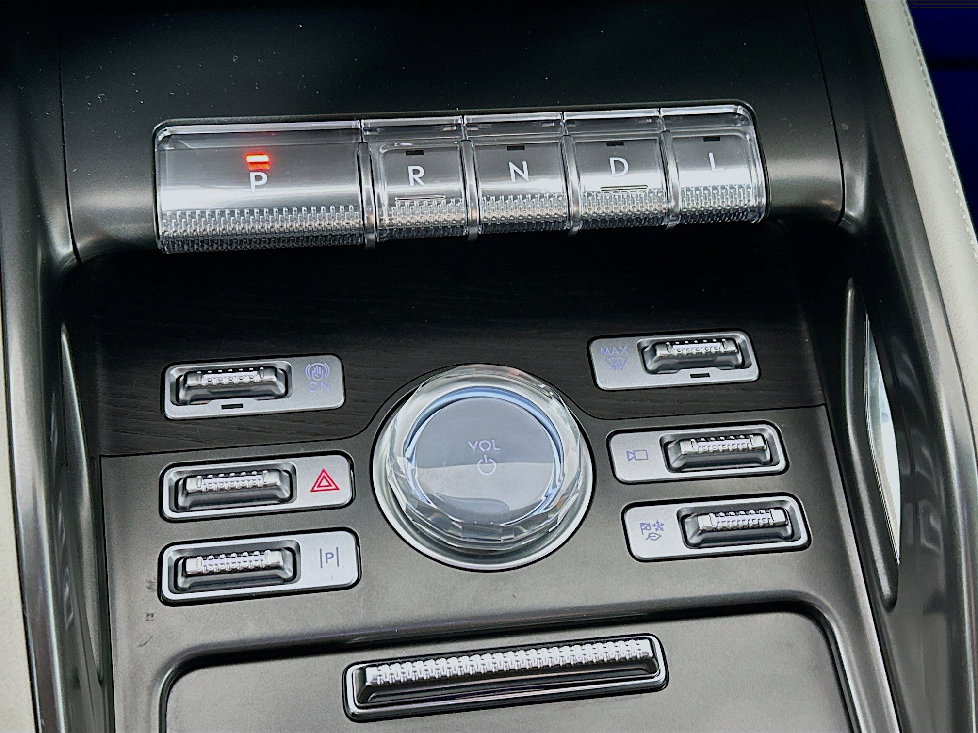 Used 2024 Lincoln Nautilus Reserve w/ Equipment Group 202A image 16