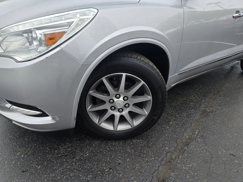 Used 2017 Buick Enclave Leather AWD/4WD image 2