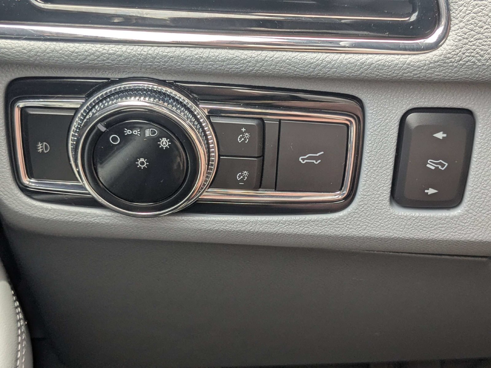 Used 2021 Lincoln Navigator L Reserve AWD/4WD image 28