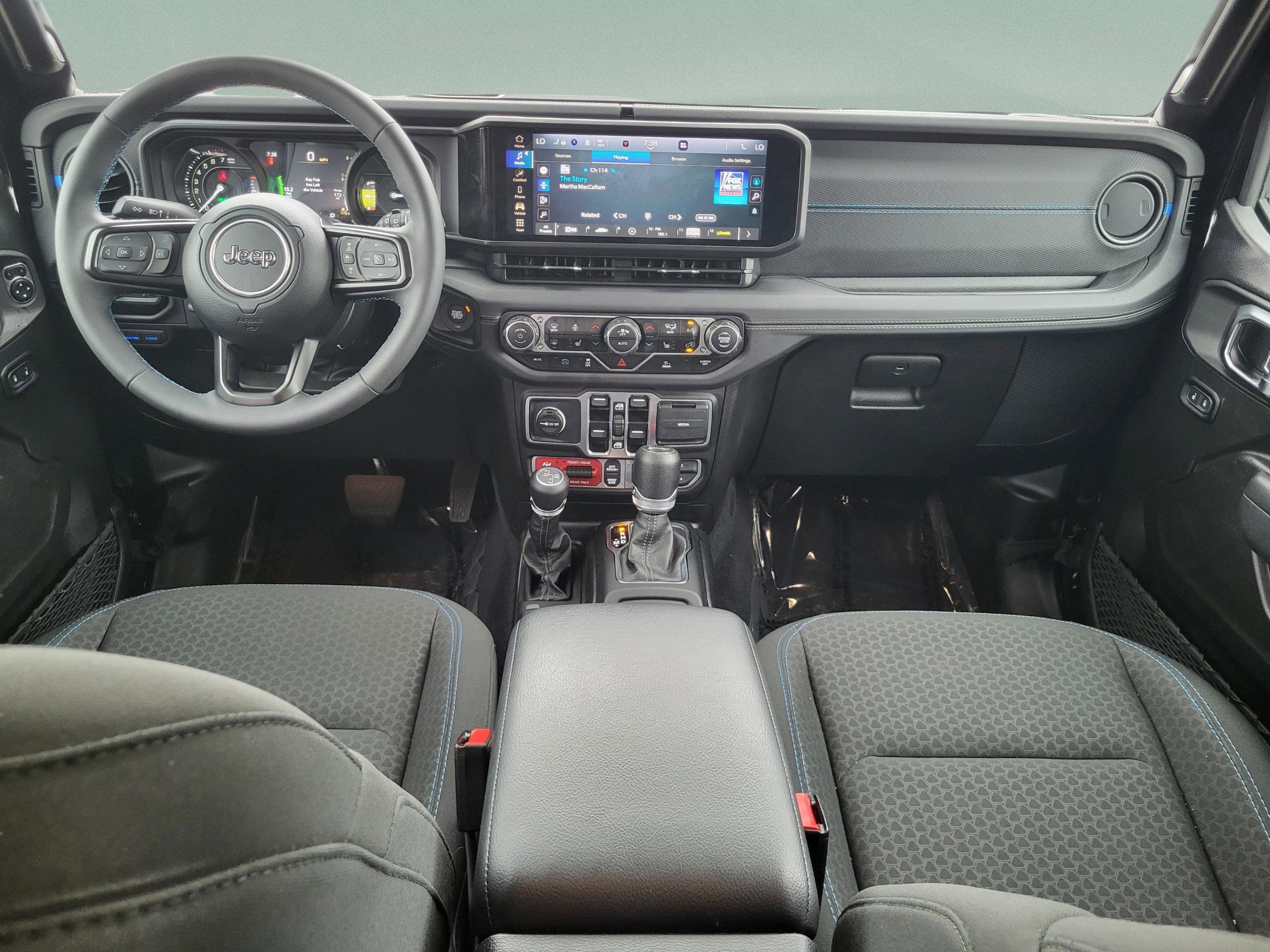 Used 2025 Jeep Wrangler Unlimited Rubicon 4xe w/ Convenience Group image 46